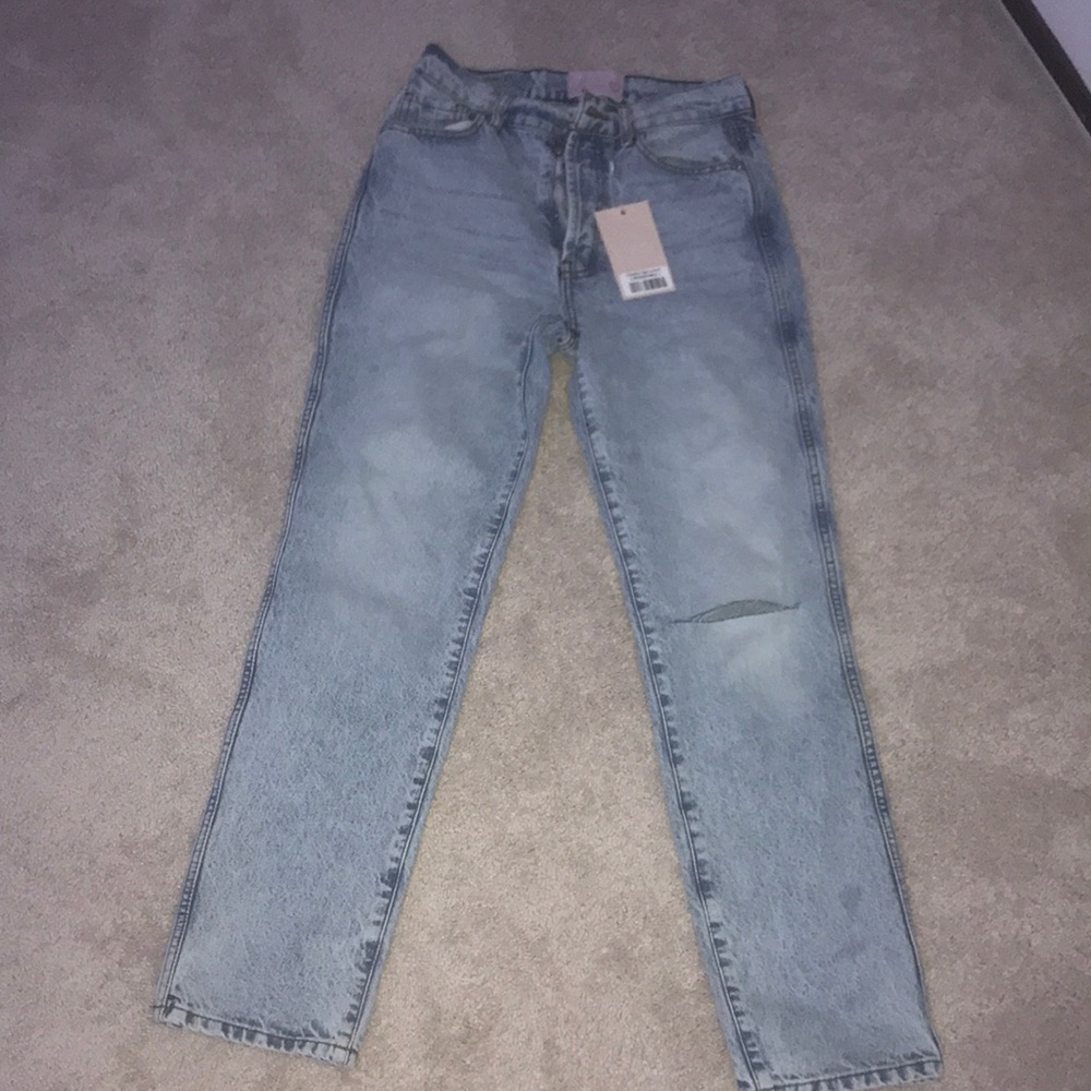 REVICE DENIM BUM RIPPED JEANS